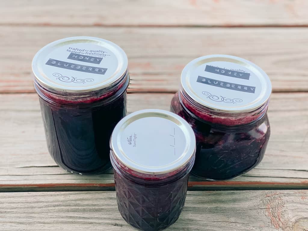 honey blueberry jam jars half pint kerr low sugar pomona pectin